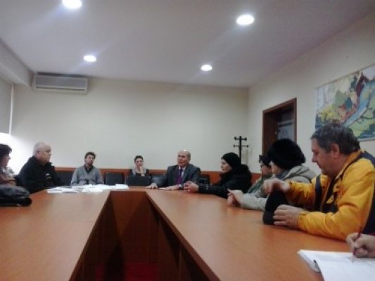 Hânsă s-a întâlnit cu preşedinţii asociaţiilor de locatari. -Vezi ce au discutat